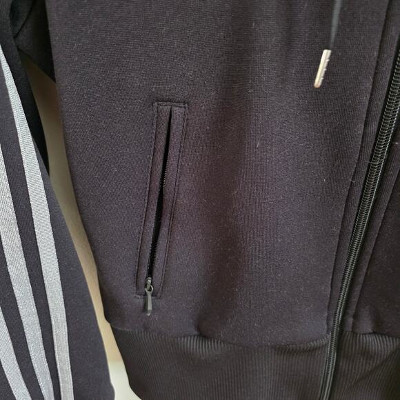New Adilenium short full zip Adidas cropped hoodie size M - Picture 5 of 6